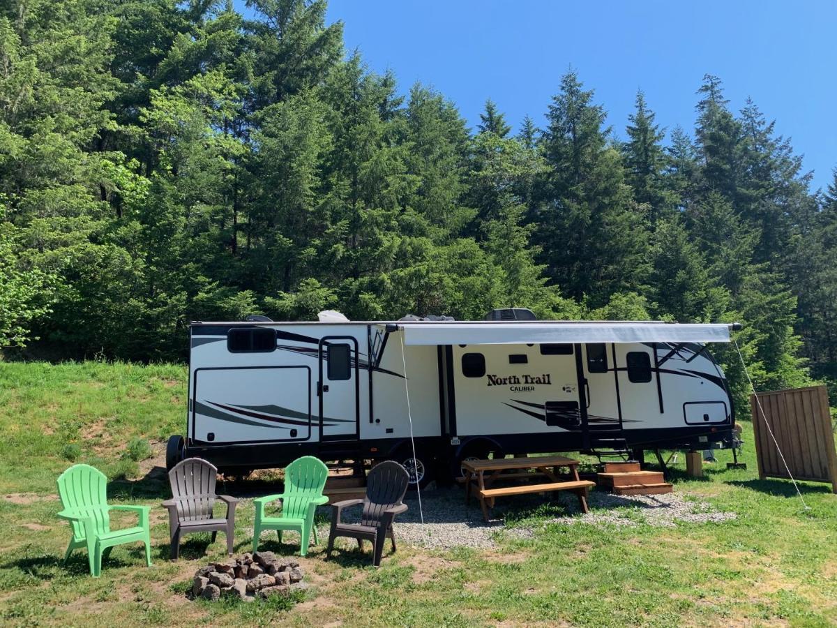 Umpqua'S Last Resort - Wilderness Cabins, Rv Park & Glamping Idleyld Park Екстер'єр фото