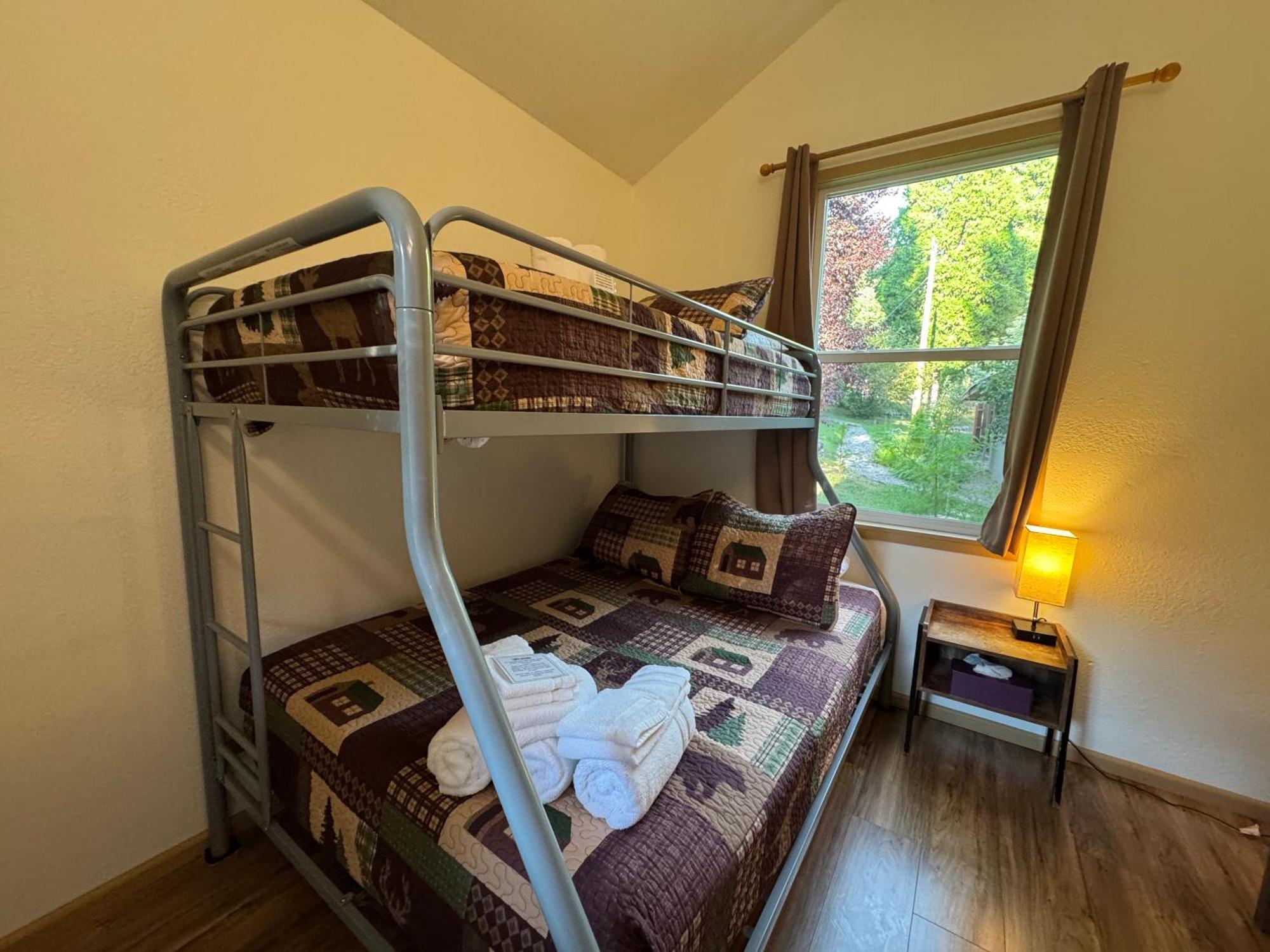 Umpqua'S Last Resort - Wilderness Cabins, Rv Park & Glamping Idleyld Park Екстер'єр фото