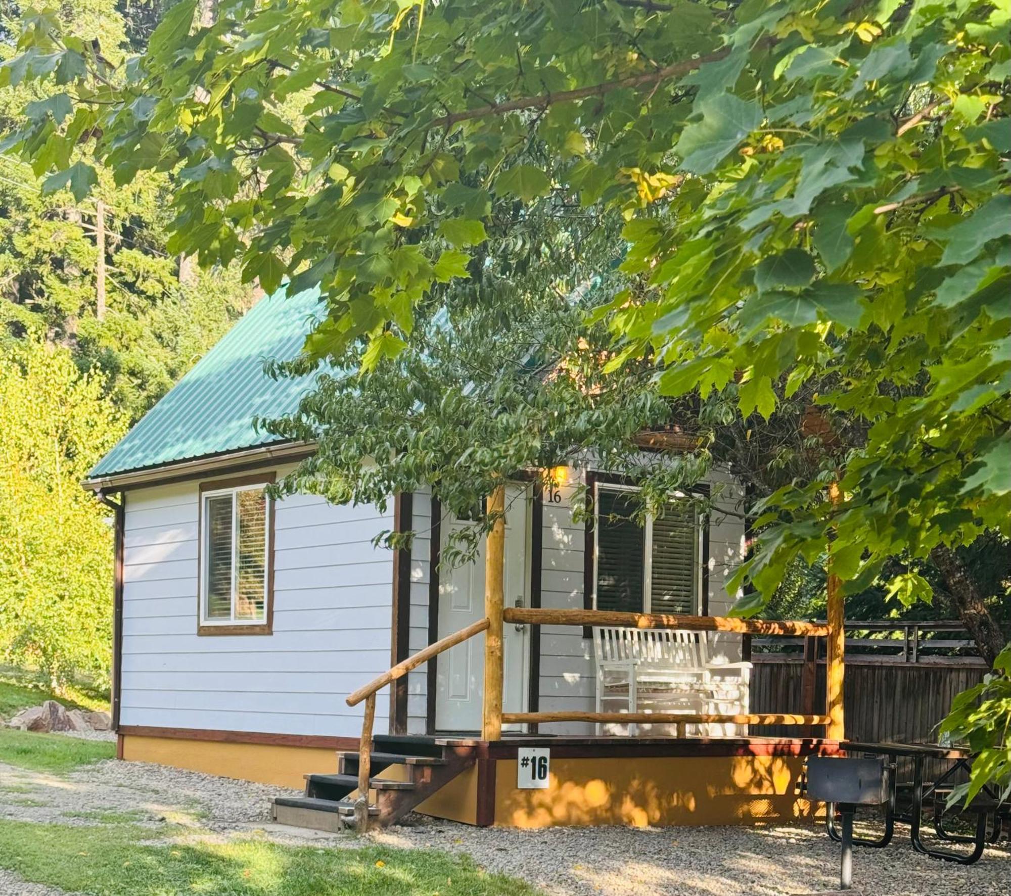 Umpqua'S Last Resort - Wilderness Cabins, Rv Park & Glamping Idleyld Park Екстер'єр фото
